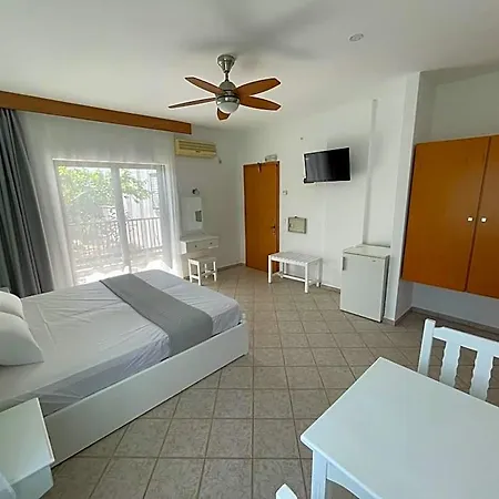 Hotel Adult Only - Suzanna 4*