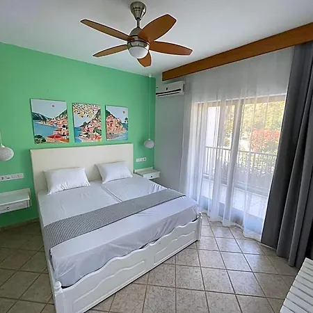 Adult Only - Suzanna Hotel