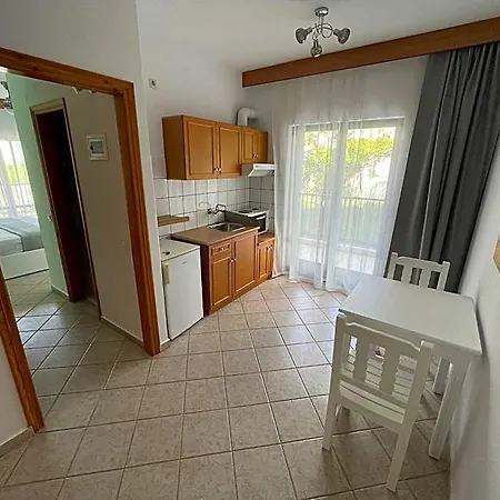Adult Only - Suzanna Hotel
